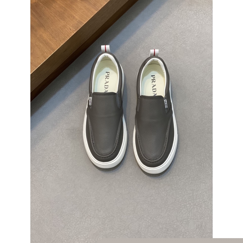 Pra*a casual shoes